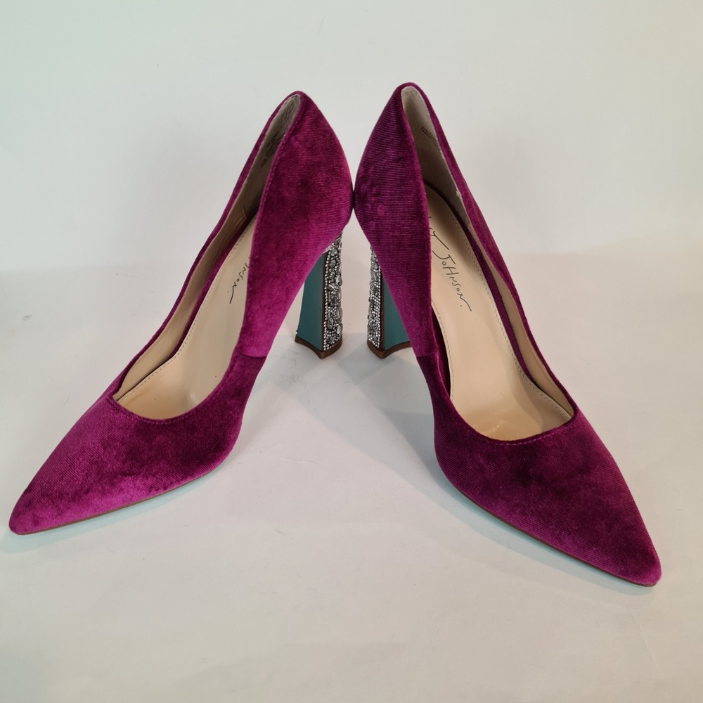 Betsey Johnson CORIE Magenta Velvet Crystal Embellished Block Heel Pumps 9M Prom - Picture 4 of 8